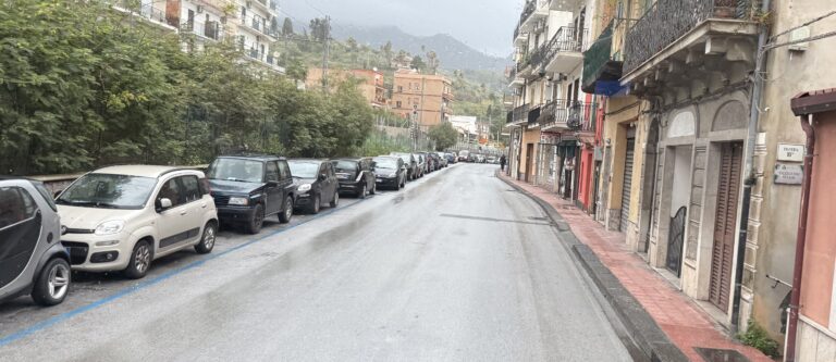 Ciclone Harry, allerta massima a Naxos. Il sindaco chiude tutto “a tutela della pubblica incolumità”