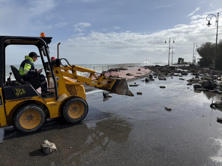 Il Ciclone devasta la Sicilia, ma la risposta dei siciliani è straordinaria