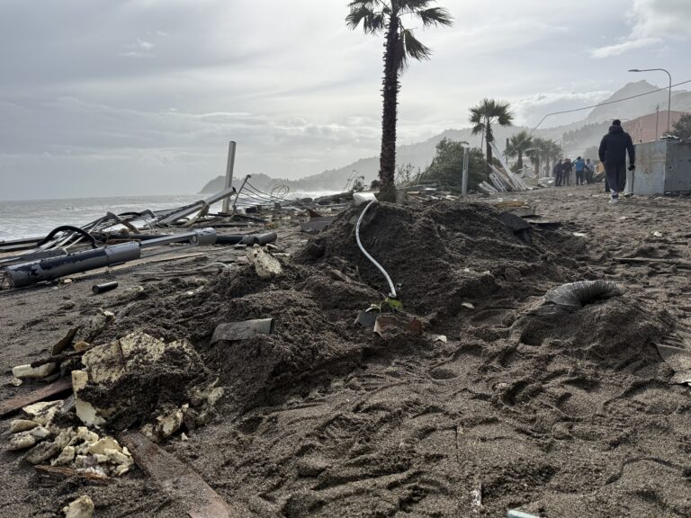 ESCLUSIVA TN24, Ciclone Harry a Taormina: la prima conta dei danni, emergenza choc ESCLUSIVA TN24, Ciclone Harry a Taormina: la prima conta dei danni, emergenza choc