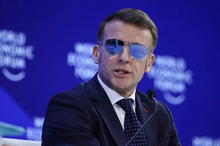 Macron sfida Trump: “Tornano le ambizioni imperiali, legge internazionale calpestata”