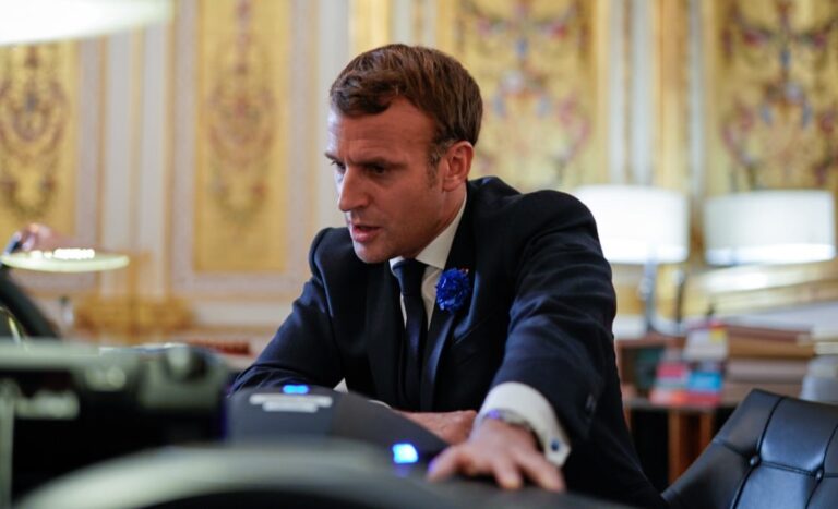 Macron sfida Trump: “No al nuovo colonialismo”