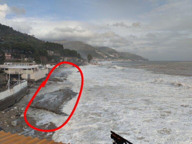Taormina, Spisone: clamorosa scoperta in spiaggia dopo la mareggiata
