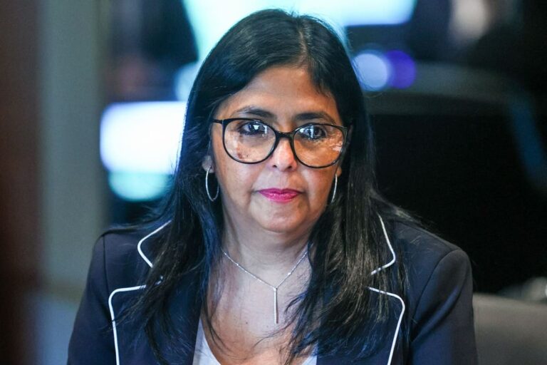 Venezuela, Delcy Rodriguez a Trump: “Lavoriamo insieme per la pace e il dialogo”