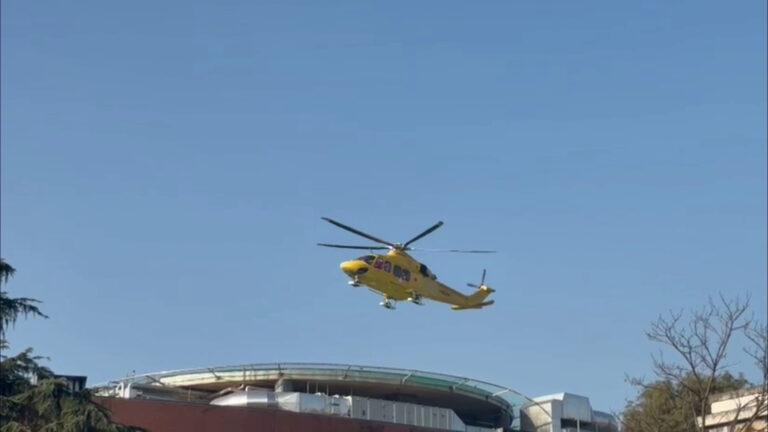 Tragedia Crans-Montana, l’arrivo al Niguarda di una 15enne