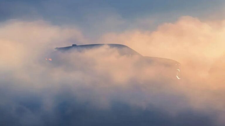Si chiamerà Filante, il crossover audace e carismatico di Renault