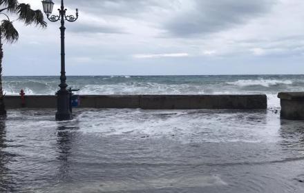 Mareggiate, disposto iter semplificato per gli interventi a tutela delle coste