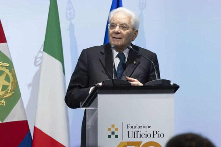Mattarella: “Nuove povertà da affrontare nel nostro Paese”
