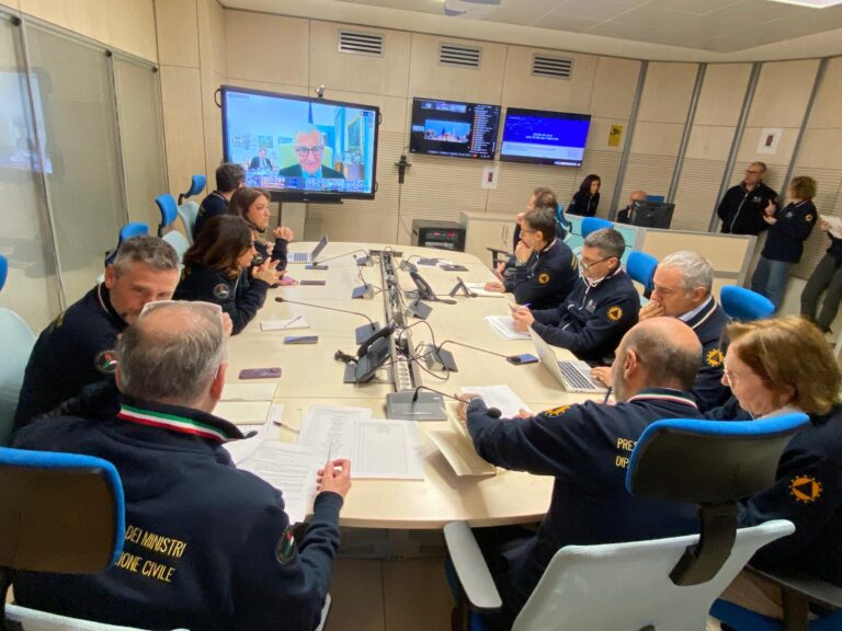 Ciclone Harry, Sicilia verso la fase critica. Unità di Crisi Protezione Civile: “Pronti ad evacuazioni preventive”