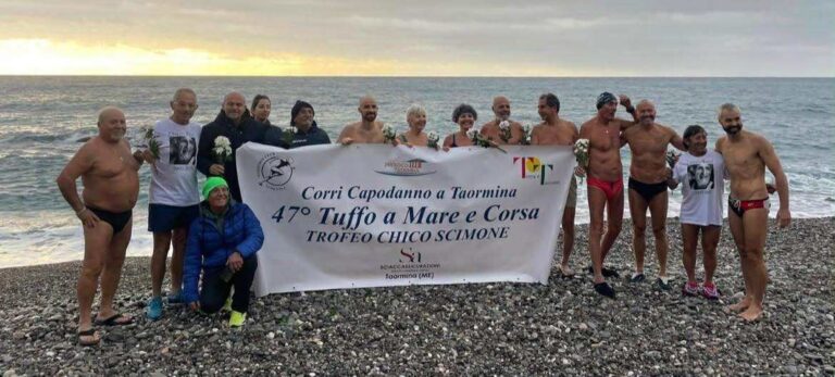 Taormina apre il 2026 con il “Tuffo a Mare e Corsa”. Amasi e Sukharina vincono la 47ª edizione