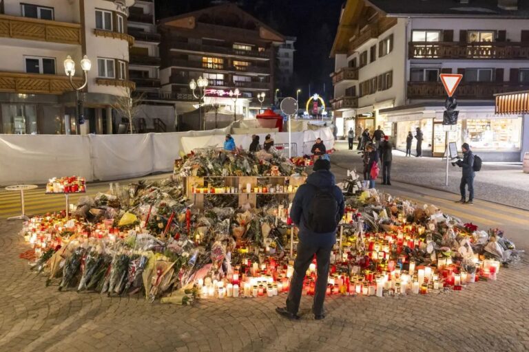 Crans-Montana, a fuoco il memoriale delle vittime: nessun ferito