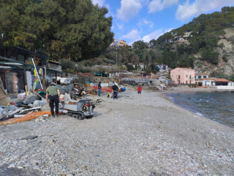 Taormina, via ai lavori a Isola Bella per il dopo-Ciclone Harry