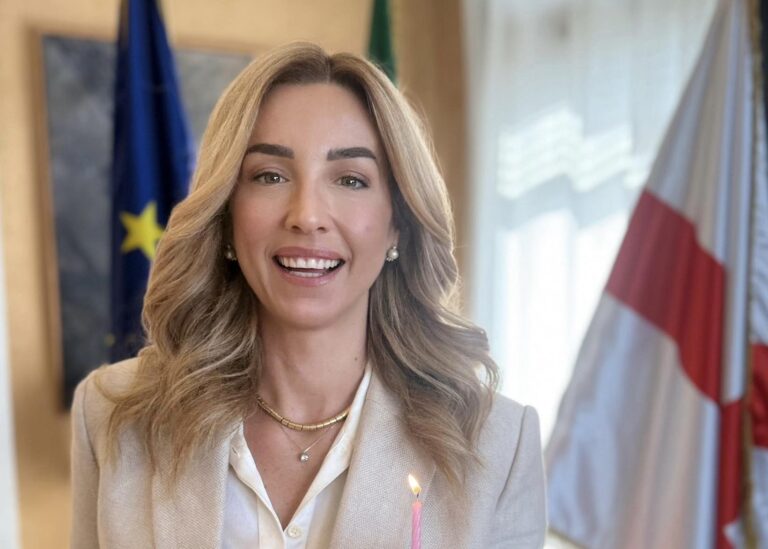 Schlein-Conte si neutralizzano: Salis prende quota, è l’ora della terza via