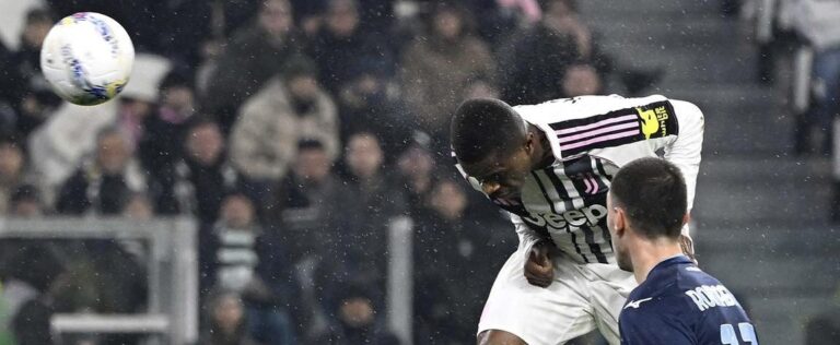 Juve-Lazio 2-2, highlights e goal Juve-Lazio 2-2, highlights e goal