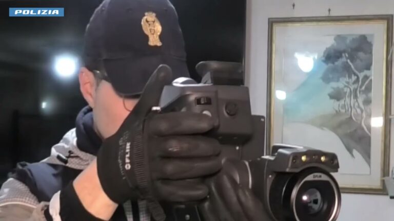 Droga, maxi-operazione in Calabria