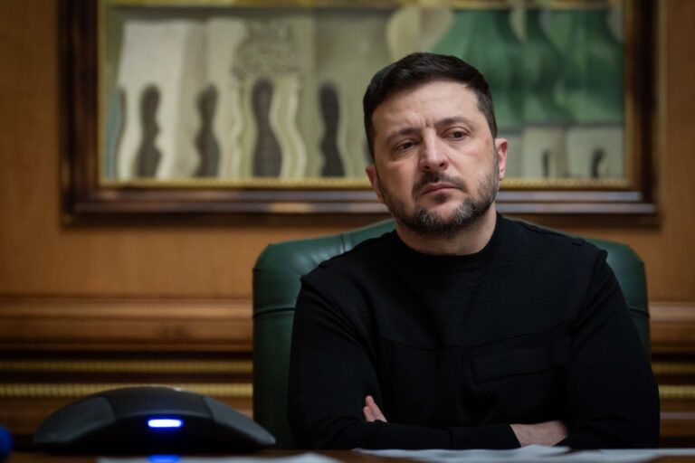Ucraina, Zelensky: “Al lavoro per ripristinare le infrastrutture colpite”