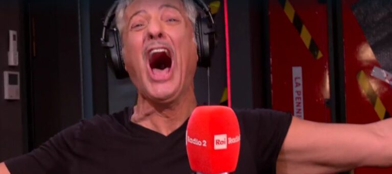 Mediaset resuscita il Karaoke e Fiorello si scatena: “Non lo fate”