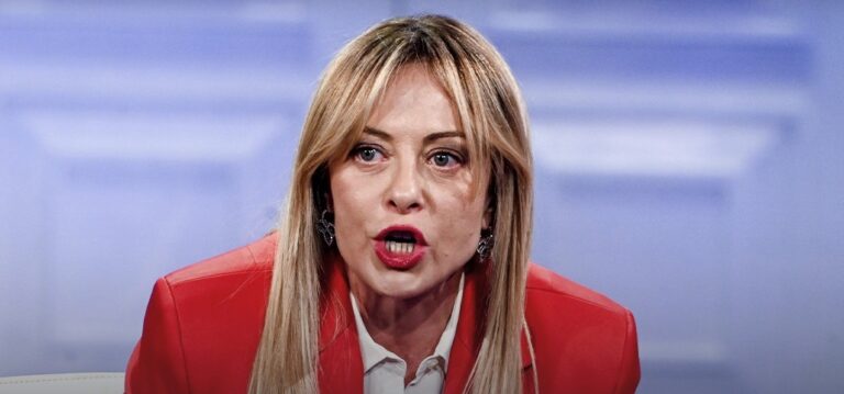 Meloni: “Contro di me fango nel ventilatore, ma non mi faccio intimidire”