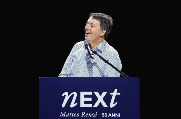 Renzi: “Meloni all’ultimo giro di campanella. Referendum è il suo Pandoro”