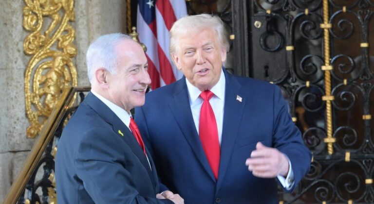 Bulli con le bombe. Trump e Netanyahu “giocano” alla guerra, così il Mondo vede l’abisso
