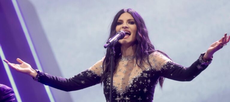 Esce Yo Canto 2, il nuovo album di cover in spagnolo di Laura Pausini