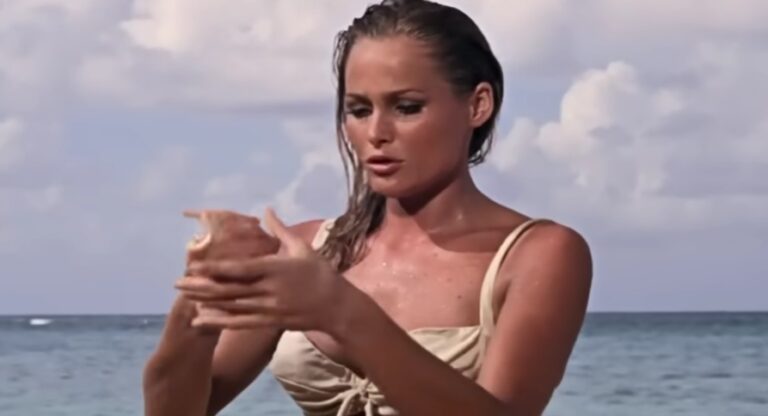 Ursula Andress, 90 anni di un’icona senza tempo
