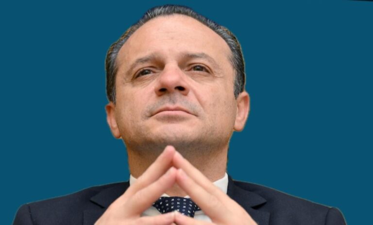 De Luca sgancia la bomba: “Ho già un accordo romano con destra e sinistra. Ecco la data in cui annuncerò con chi andremo nel 2027”