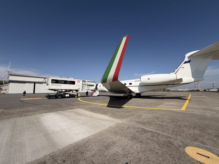 Bimbo di 2 anni trasportato da Palermo a Milano con un volo d’urgenza dell’Aeronautica Militare