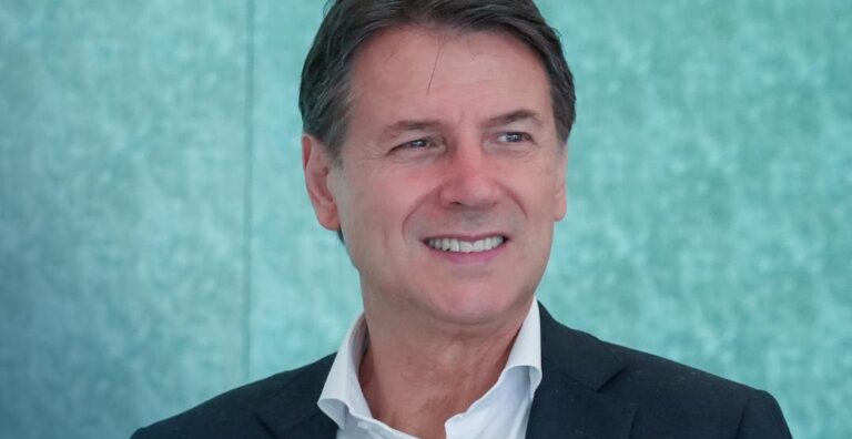 Conte: “Il programma e poi le primarie”