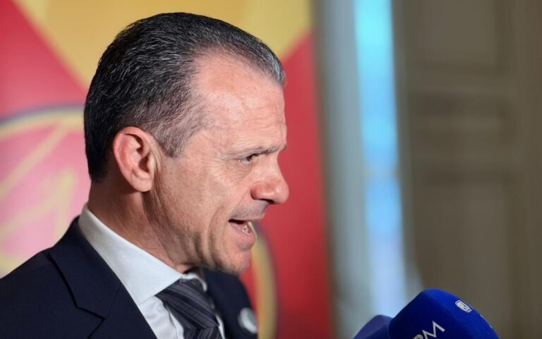 De Luca: “In Sicilia ho deciso di fare perdere il centrodestra. Andiamo a votare a ottobre”
