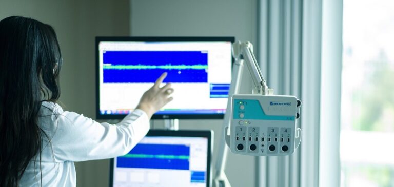 Medicina di precisione, nel dossier Aifa l’impatto delle terapie mirate