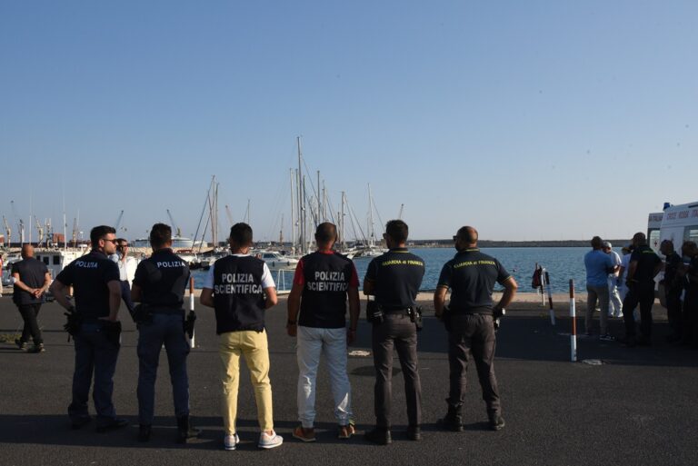 Ragusa, fermati due presunti scafisti di nazionalità egiziana