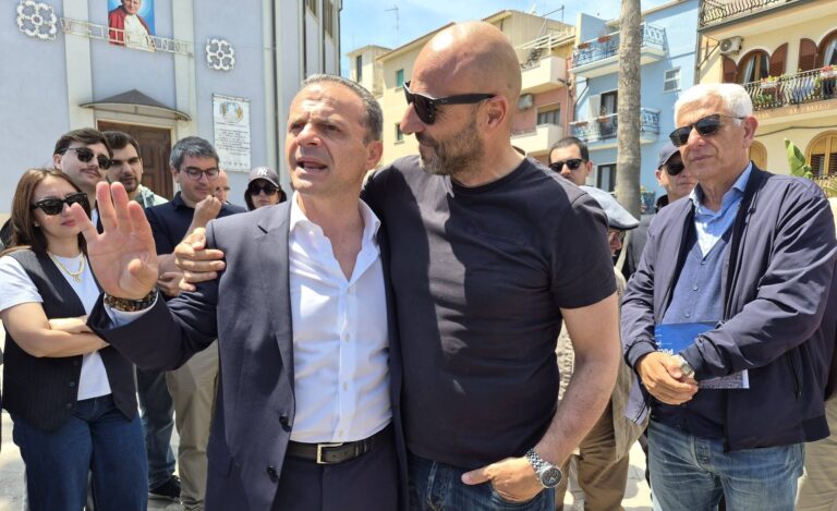 Naxos, De Luca: “Amareggiato per Puccio. Giardinesi influenzati da un’aggressione nei miei confronti…”