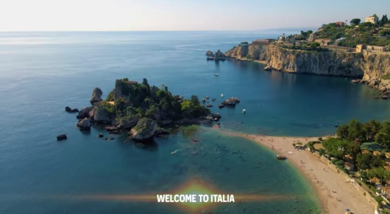 Turismo, il Ministero lancia “Welcome to the Dream, Welcome to Italia”: Taormina nello spot (VIDEO)