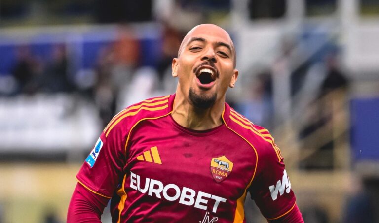 Rimonta clamorosa, la Roma vince 3-2 a Parma e sogna la Champions