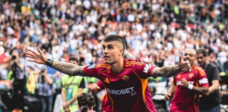 Roma-Lazio 2-0, una doppietta di Mancini vale il derby e il quarto posto