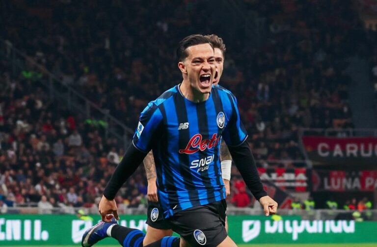 Fischi a San Siro, il Milan crolla 3-2 in casa contro l’Atalanta