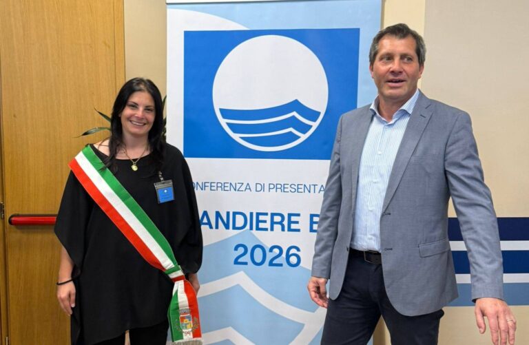 Letojanni dal Ciclone alla Bandiera Blu. Il sindaco: “Dopo il fango la luce. La nostra forza è la gente”