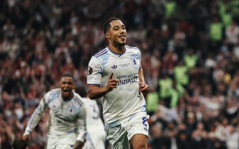 L’Aston Villa vince l’Europa League contro il Friburgo, Emery 5° titolo