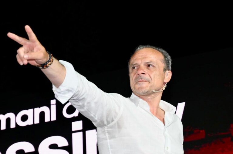 De Luca lancia la sfida: “La mia ricandidatura a sindaco di Taormina…”