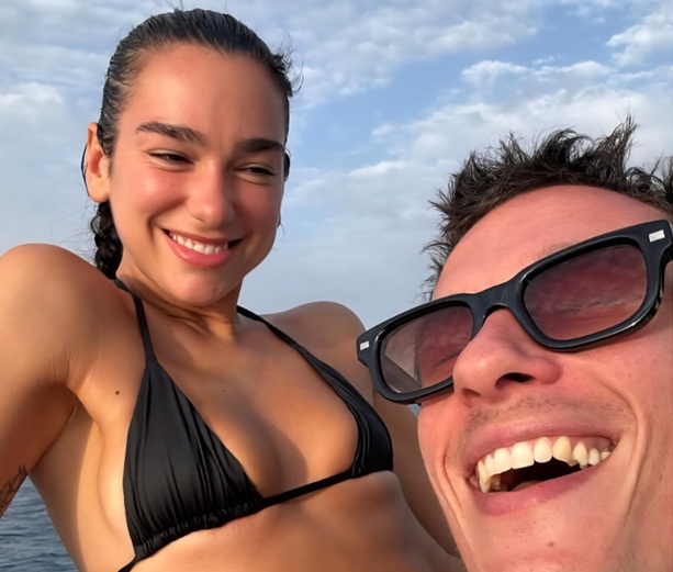 Dua Lipa e Callum Turner a Taormina: confermata l’esclusiva TN24 (VIDEO)