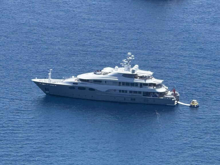 Taormina, in rada lo yacht Mouna del magnate saudita Al-Rashid