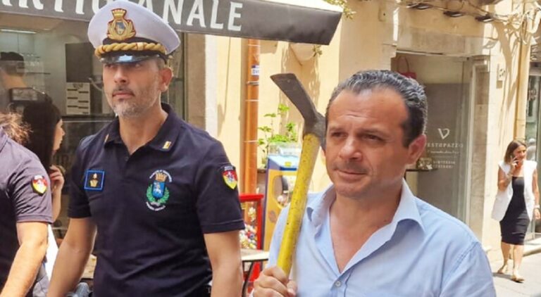 Taormina, Lo Presti: “Mai favoritismi né corruzione, difendo il mio onore. Ecco perché sono andato via”