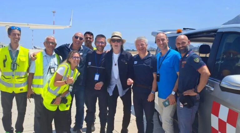 Paul McCartney è arrivato in Sicilia. Possibile tappa a Taormina