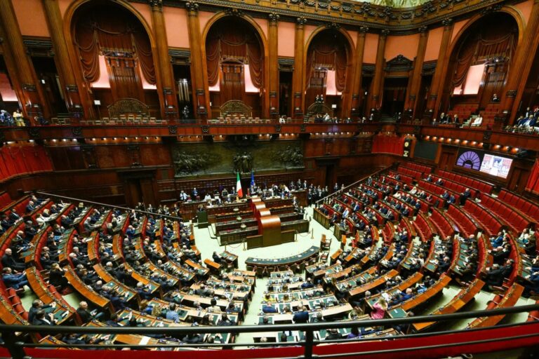 Via libera della Camera al ddl sul nucleare, il testo passa al Senato