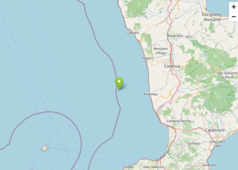 Trema il Sud Italia, terremoto di magnitudo 6.2 nel Cosentino. Nessun danno