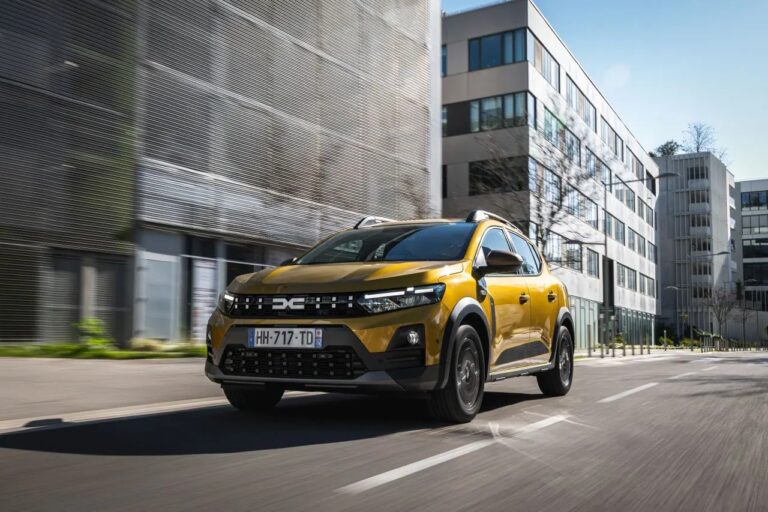 Dacia Sandero, design moderno che conquista gli italiani