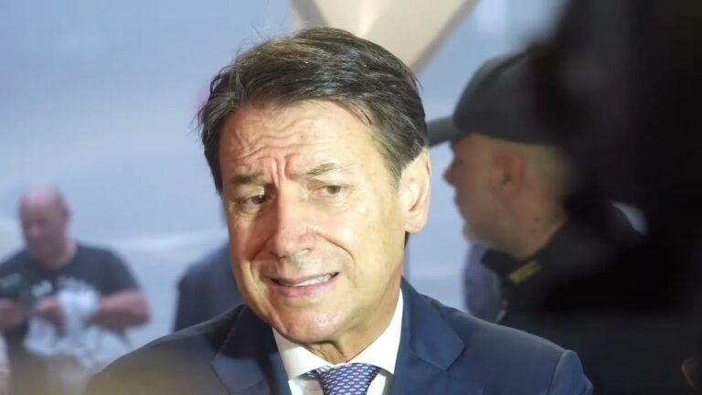 Conte: “Italia ultima per crescita Pil”