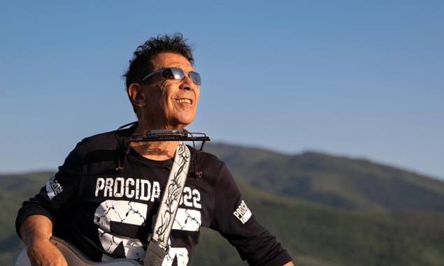 Gli 80 anni di Edoardo Bennato, il ribelle senza età del rock