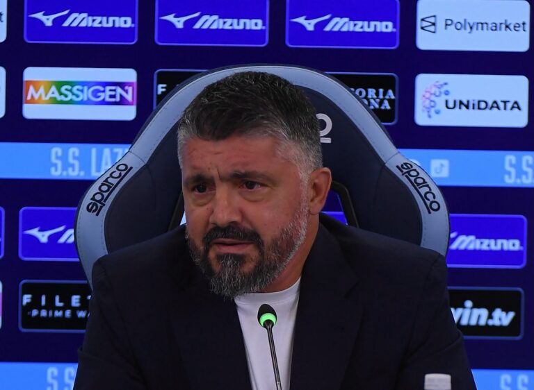La svolta di Gattuso e l’appello all’Olimpico: “Senza tifosi non è calcio” La svolta di Gattuso e l’appello all’Olimpico: “Senza tifosi non è calcio”