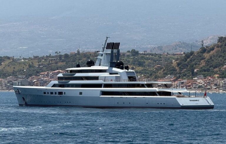 A Taormina ecco Dragonfly, è il giga-yacht da 450 mln del co-fondatore di Google